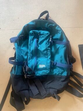 90s MEC hiking backpack Teal and Black Mountain Equipment Coop hiking bag